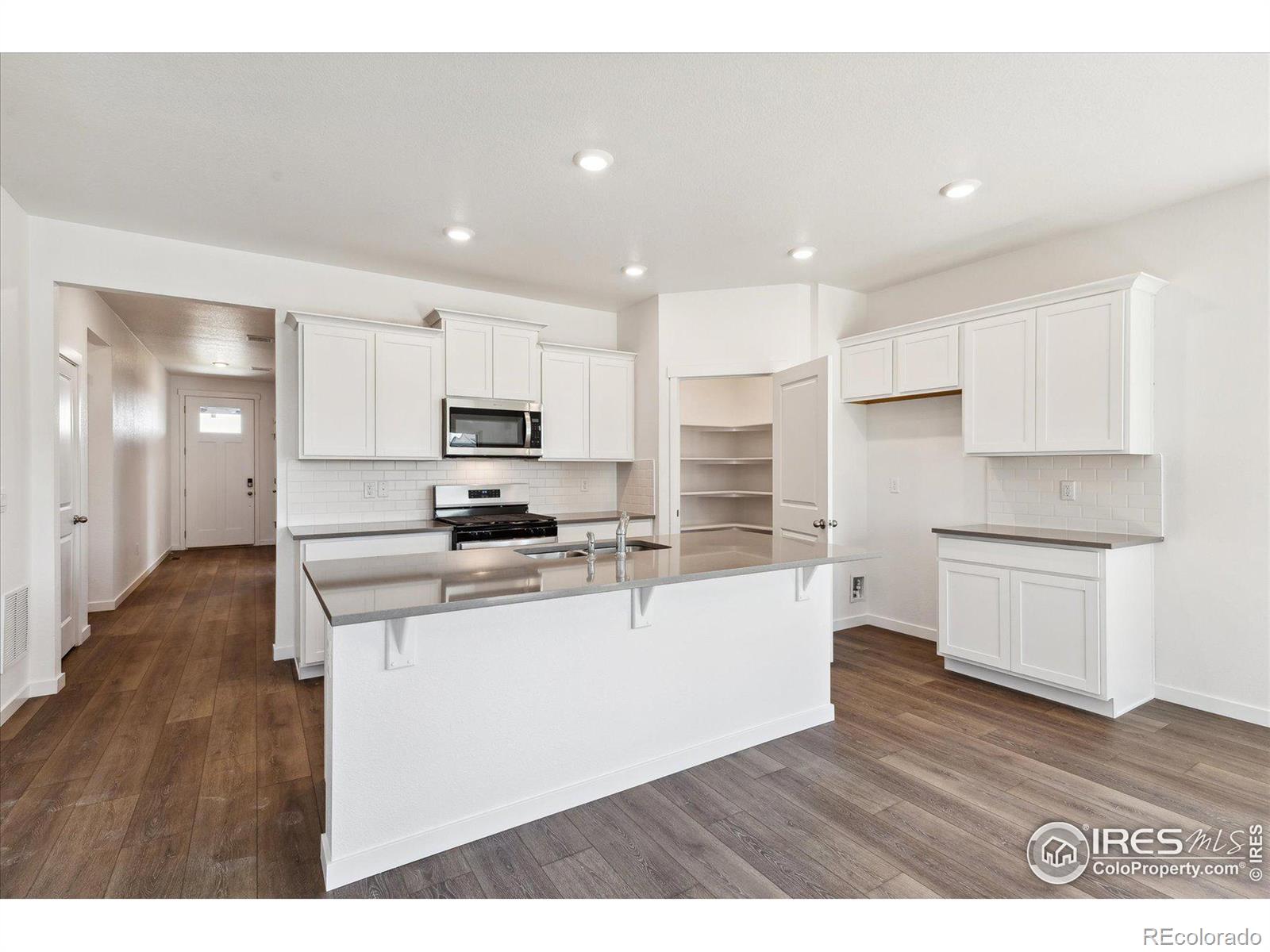 MLS Image #14 for 820  elias tarn drive,severance, Colorado