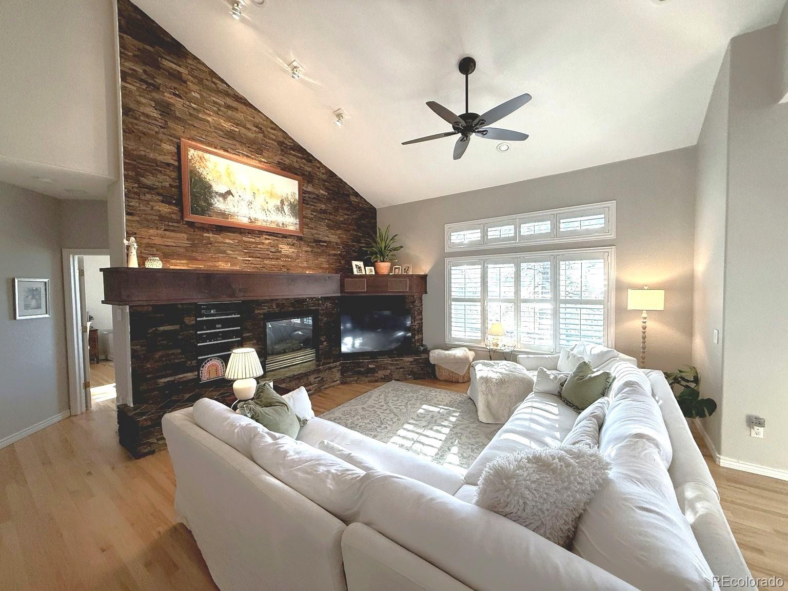 MLS Image #12 for 14972 e maplewood drive,centennial, Colorado