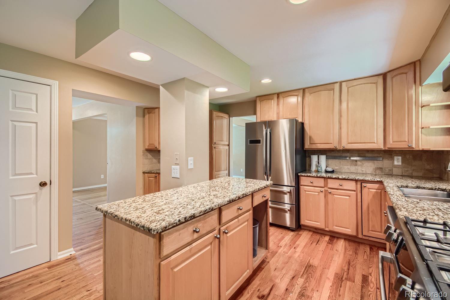 MLS Image #10 for 3232 s leyden street,denver, Colorado