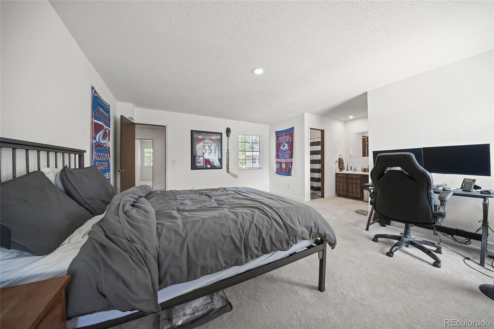 MLS Image #17 for 2720 s heather gardens way,aurora, Colorado