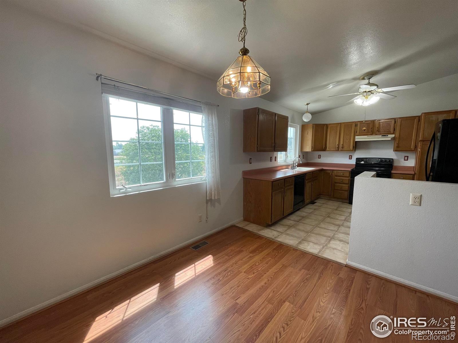 MLS Image #4 for 322 n 44th avenue,greeley, Colorado