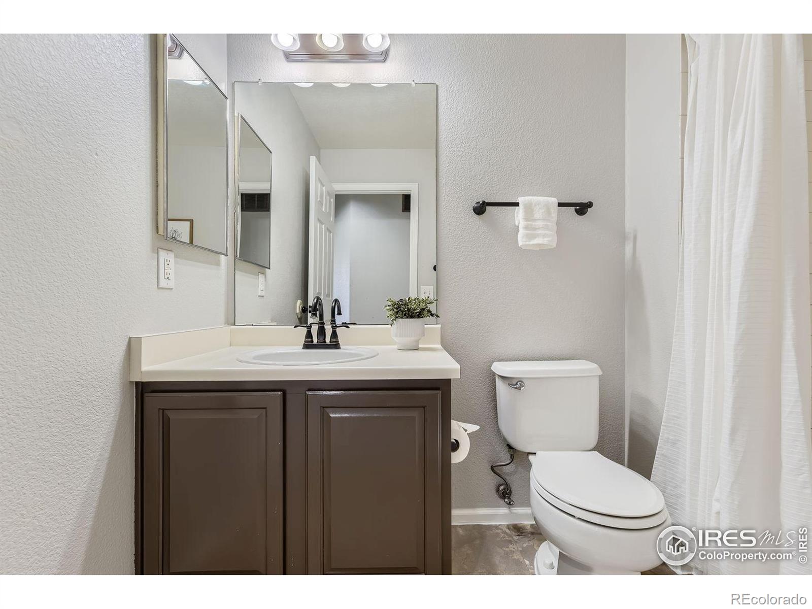 MLS Image #20 for 820  whispering oak drive,castle rock, Colorado