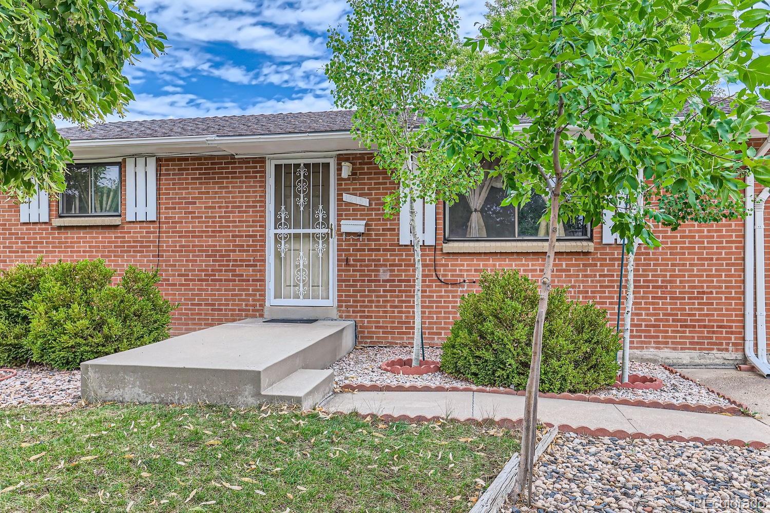 MLS Image #1 for 12151 e alaska place,aurora, Colorado