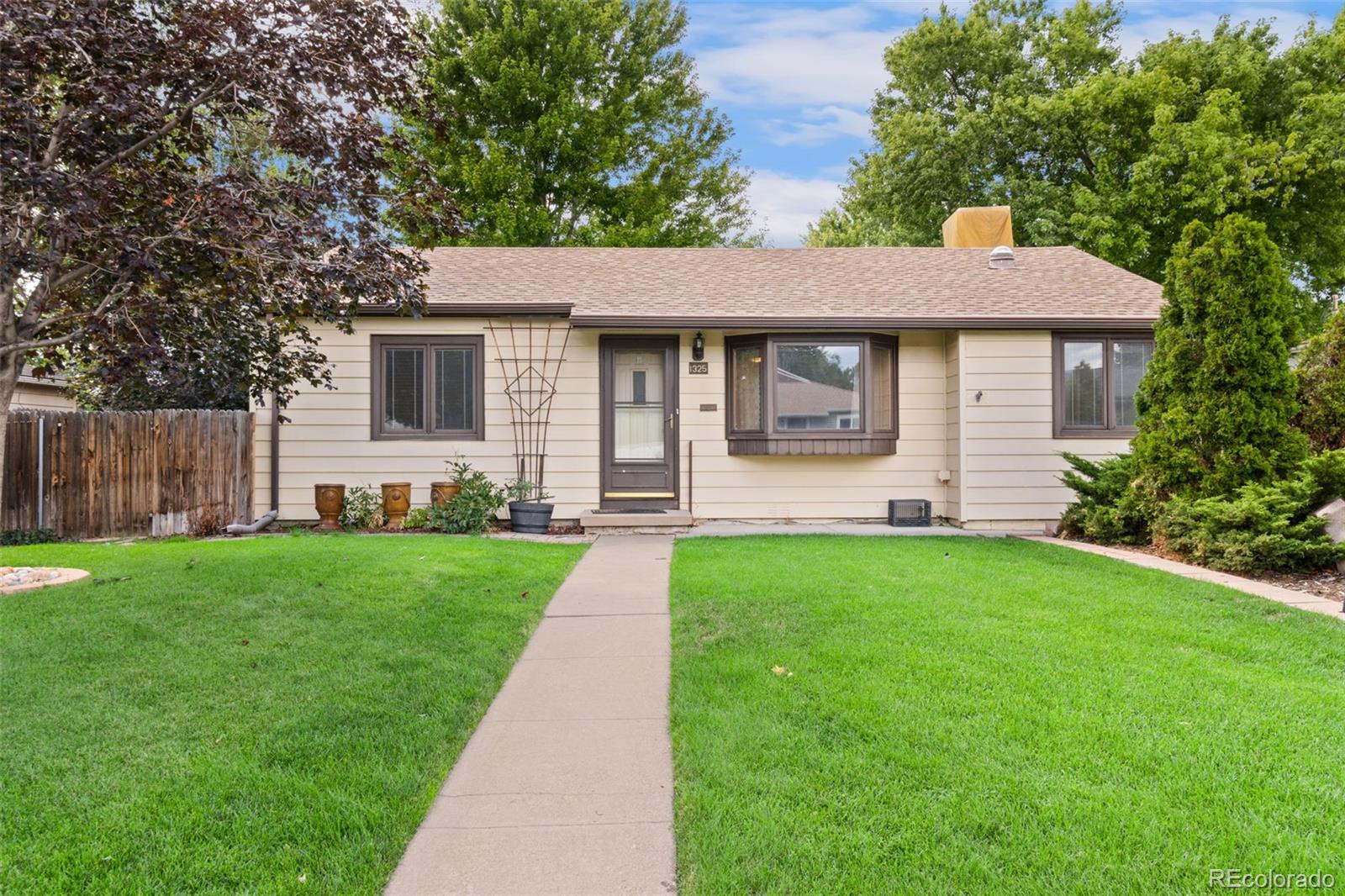 MLS Image #18 for 1325 s vrain street,denver, Colorado