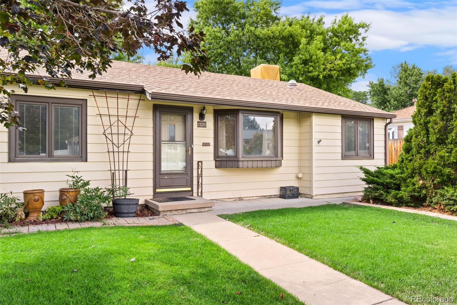 MLS Image #19 for 1325 s vrain street,denver, Colorado