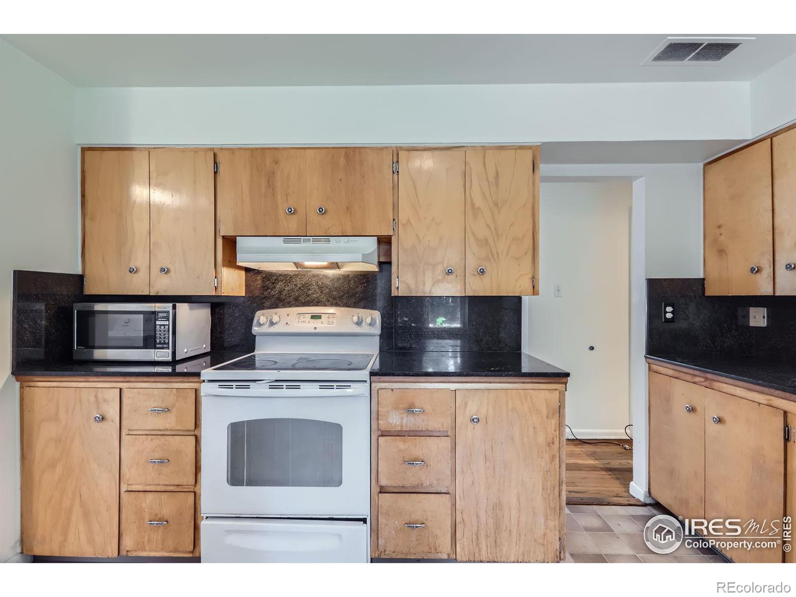 MLS Image #11 for 1517  crestmore place,fort collins, Colorado