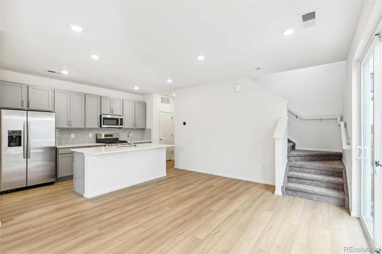 MLS Image #7 for 5780 n killarney way,aurora, Colorado