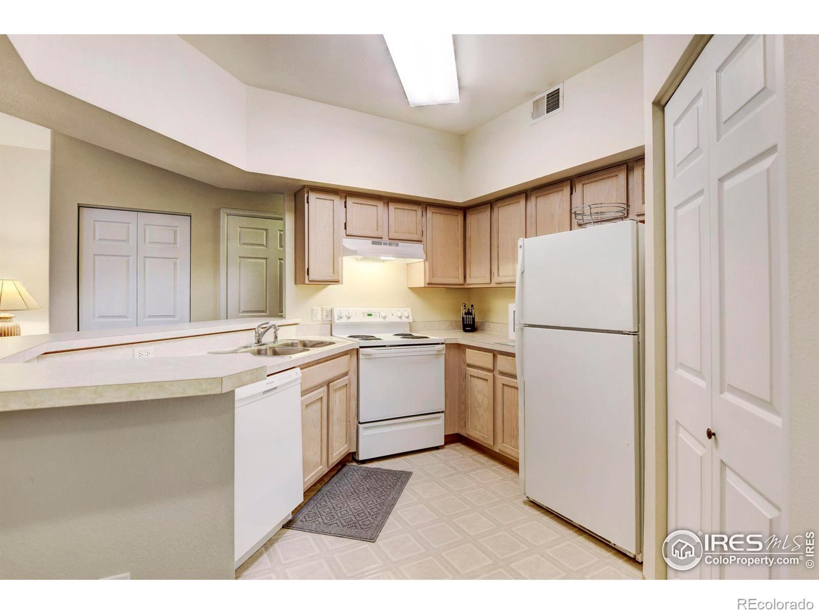 MLS Image #11 for 4545  wheaton drive,fort collins, Colorado