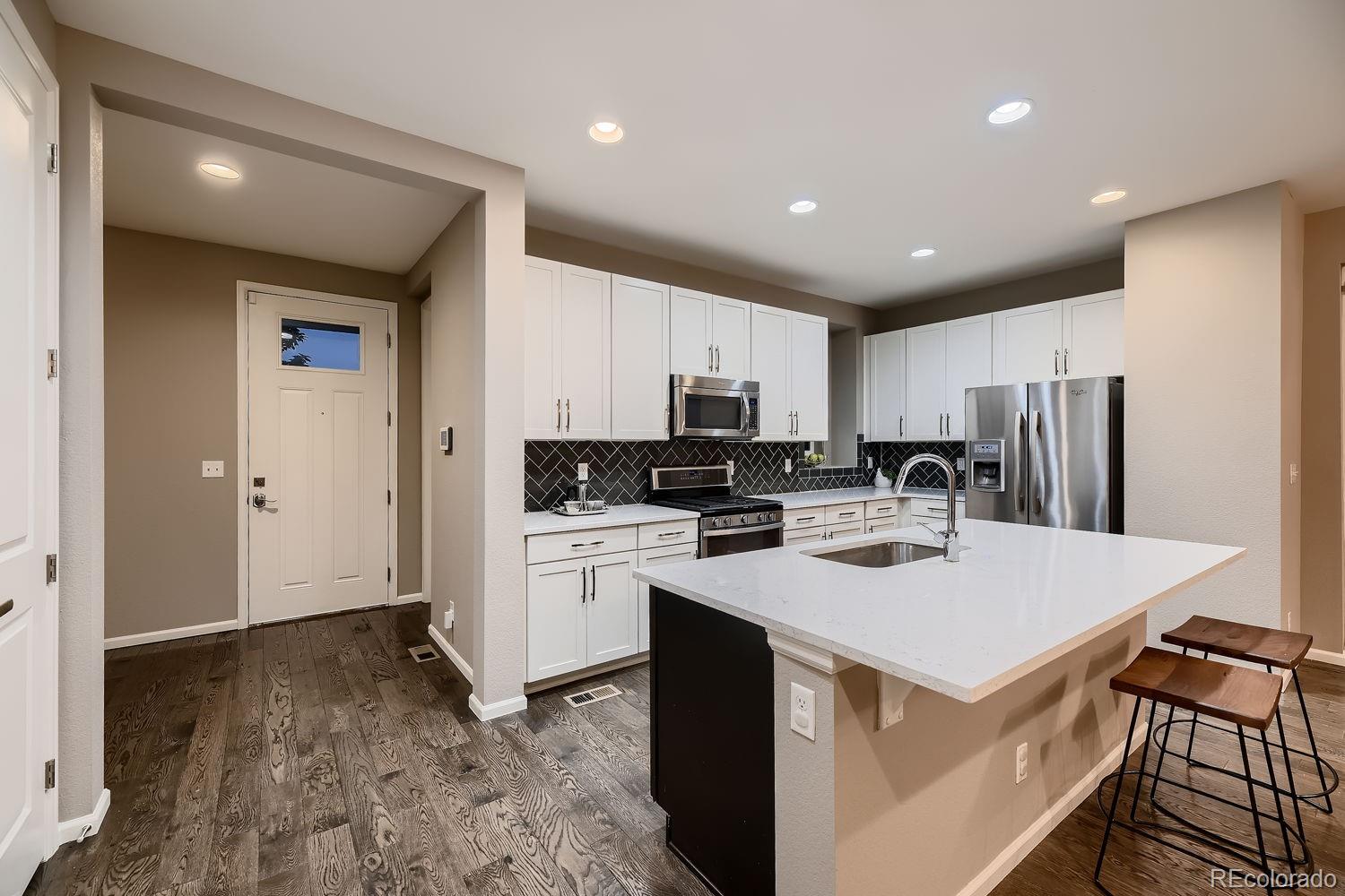 MLS Image #9 for 7936 e 53rd drive,denver, Colorado