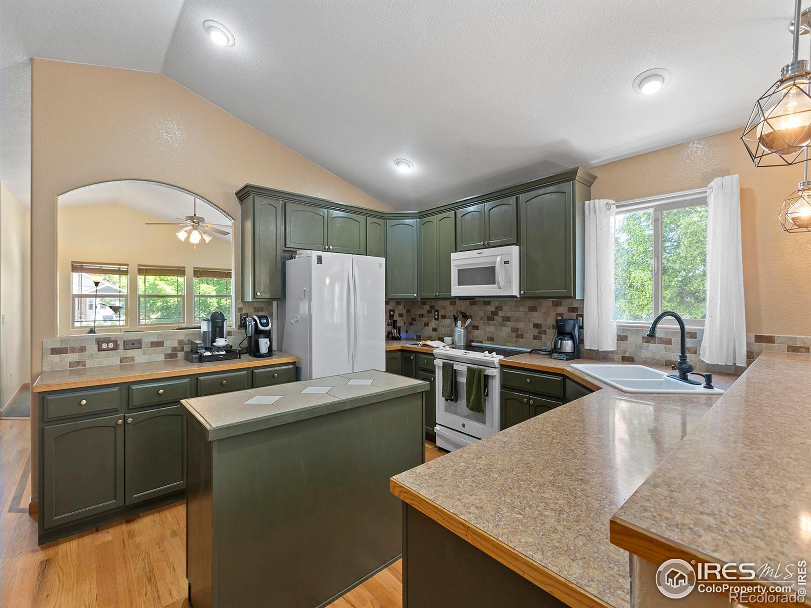 MLS Image #9 for 2452  silverton street,loveland, Colorado