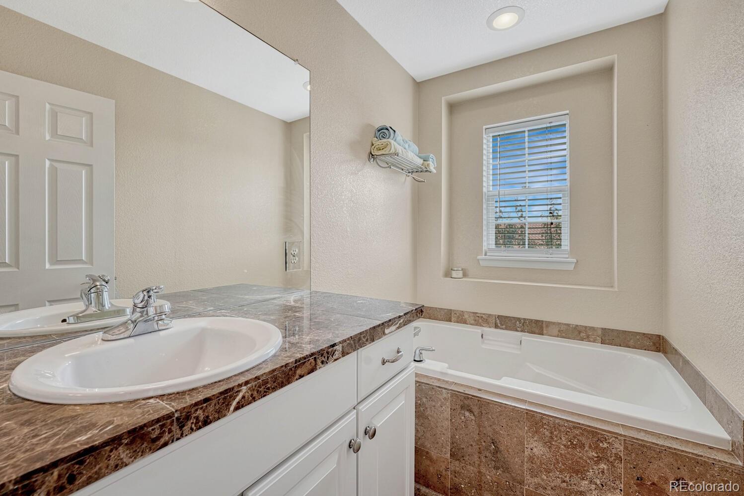 MLS Image #31 for 8929 e 29th place,denver, Colorado