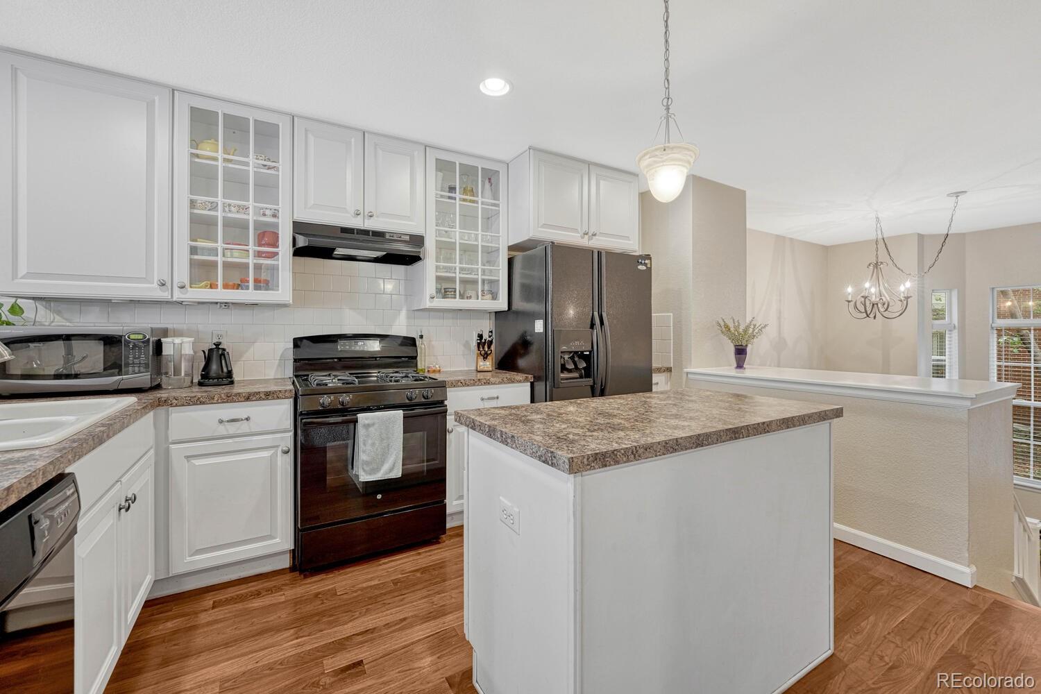 MLS Image #9 for 8929 e 29th place,denver, Colorado