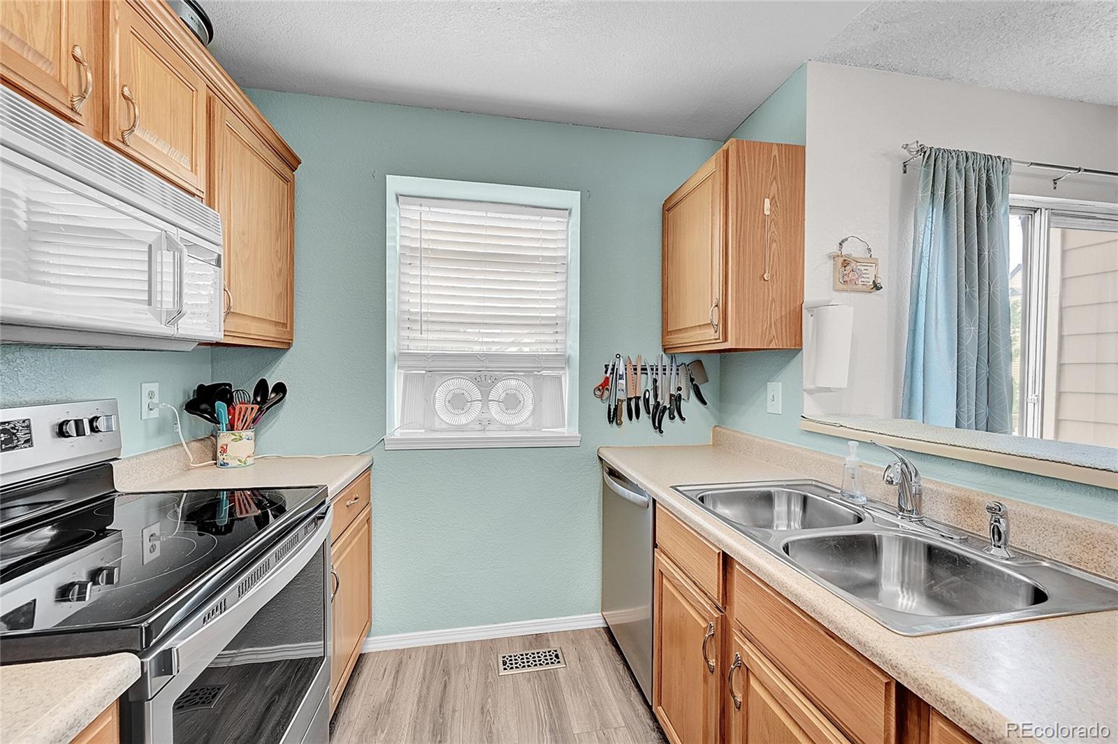 MLS Image #9 for 10537 w maplewood drive b,littleton, Colorado