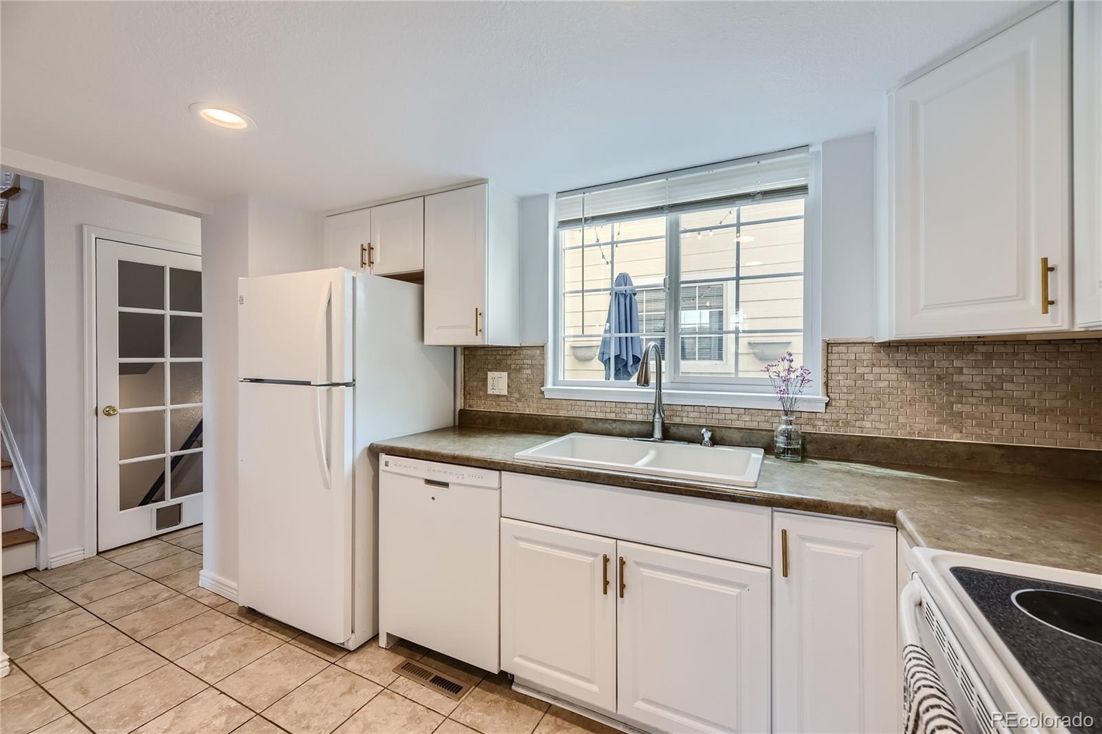 MLS Image #8 for 8320 s upham way,littleton, Colorado