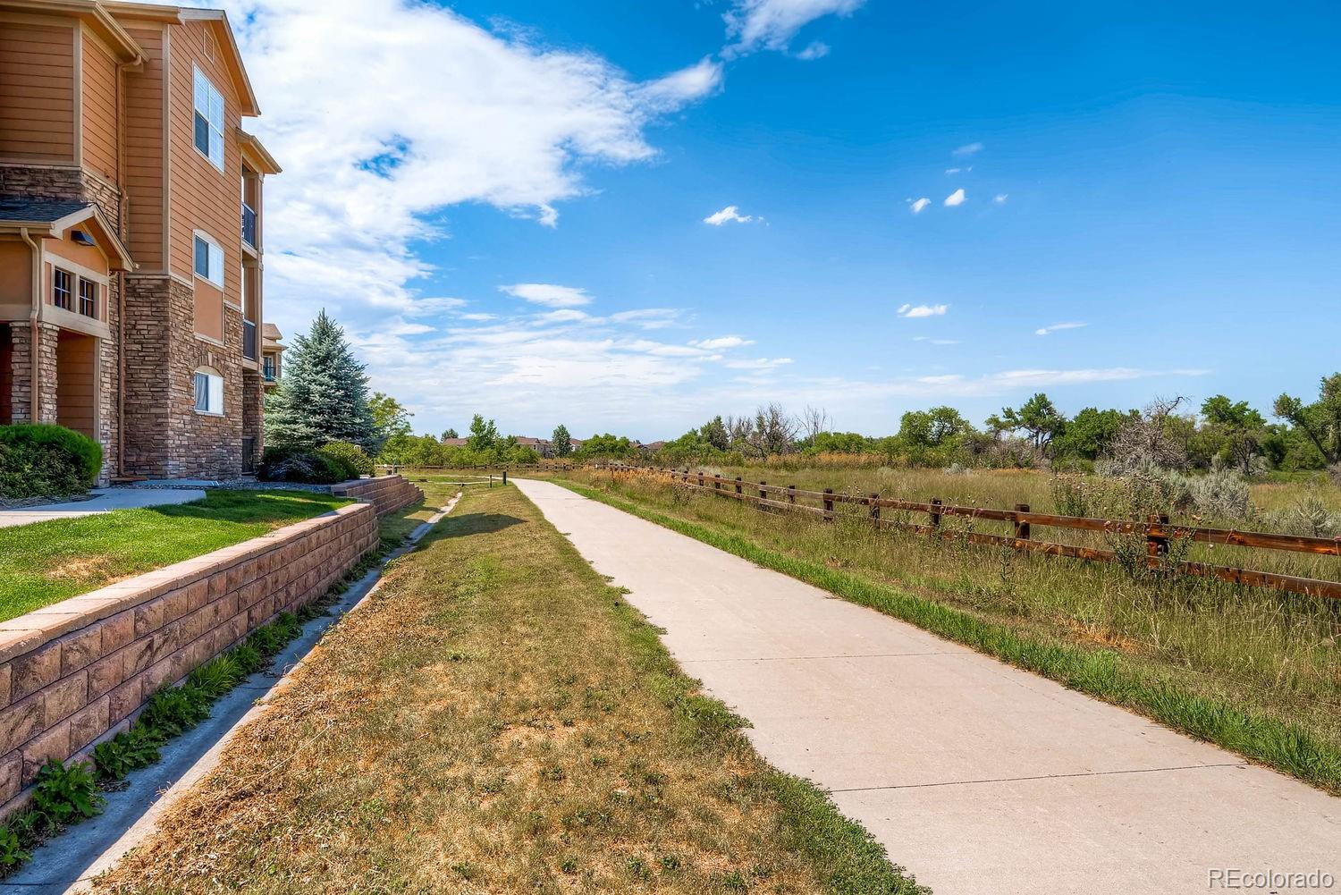 MLS Image #10 for 9180  rolling way 303,parker, Colorado