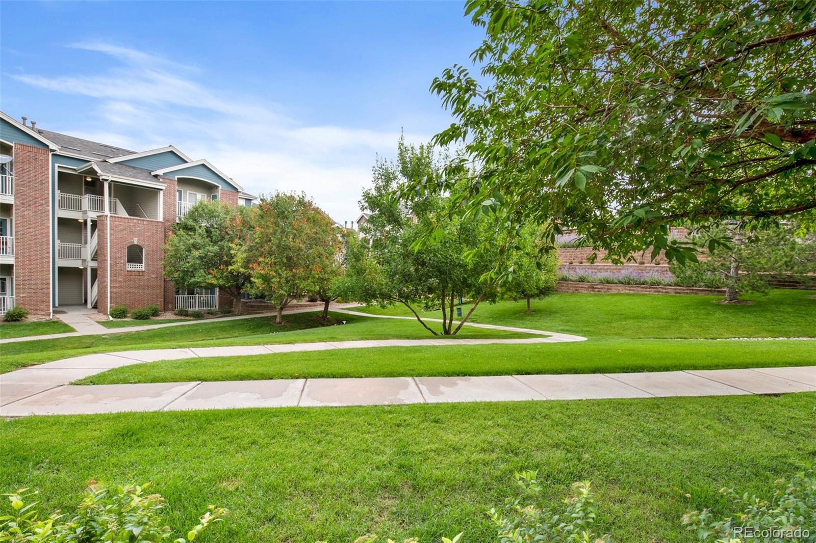 MLS Image #8 for 2705 s danube way,aurora, Colorado