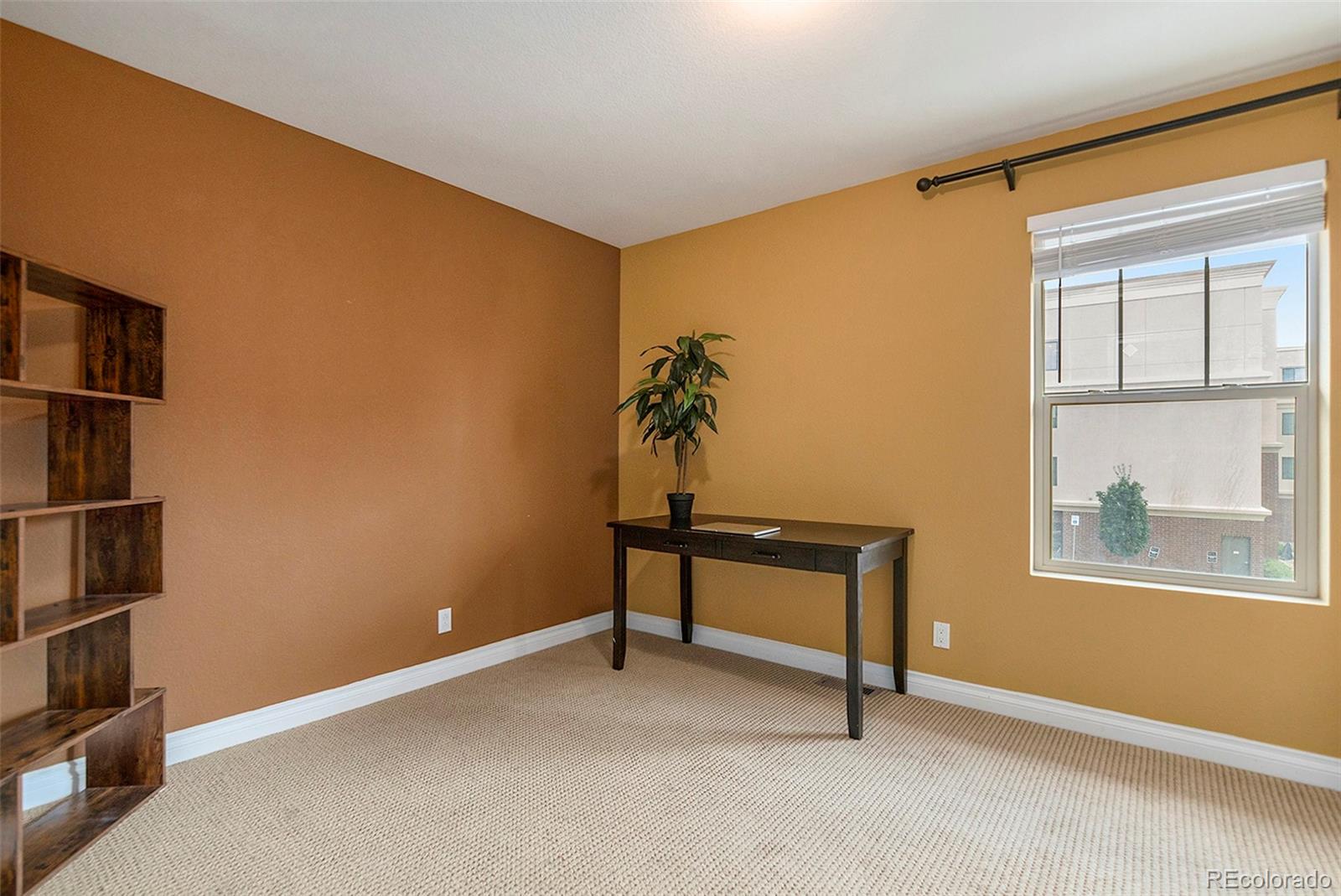 MLS Image #16 for 8152 e 49th place,denver, Colorado