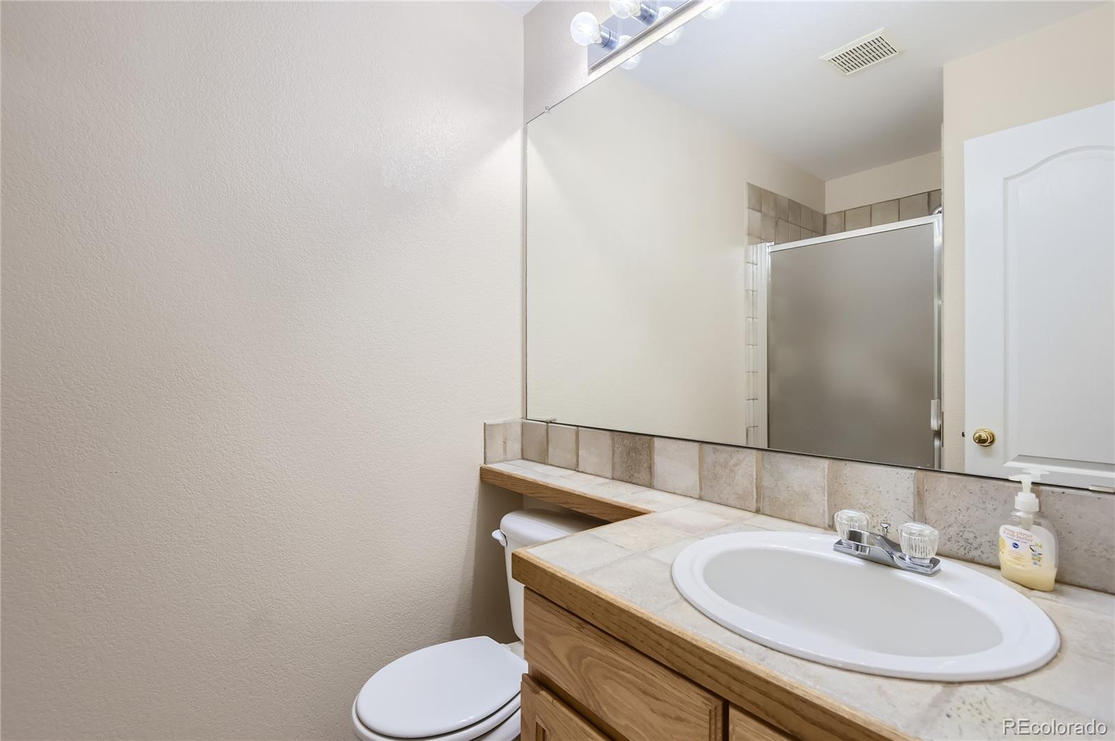 MLS Image #9 for 22321 e lake place,centennial, Colorado