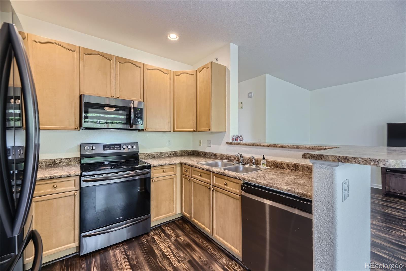 MLS Image #10 for 9538 w san juan circle 207,littleton, Colorado