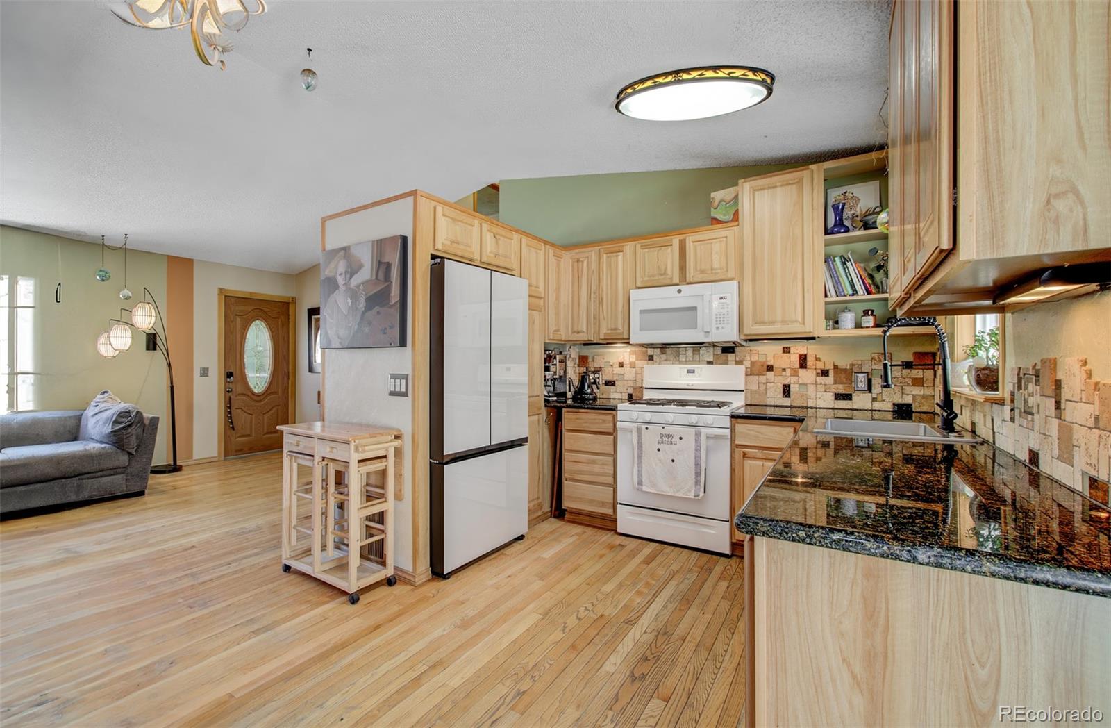 MLS Image #5 for 3730  catalpa drive,colorado springs, Colorado