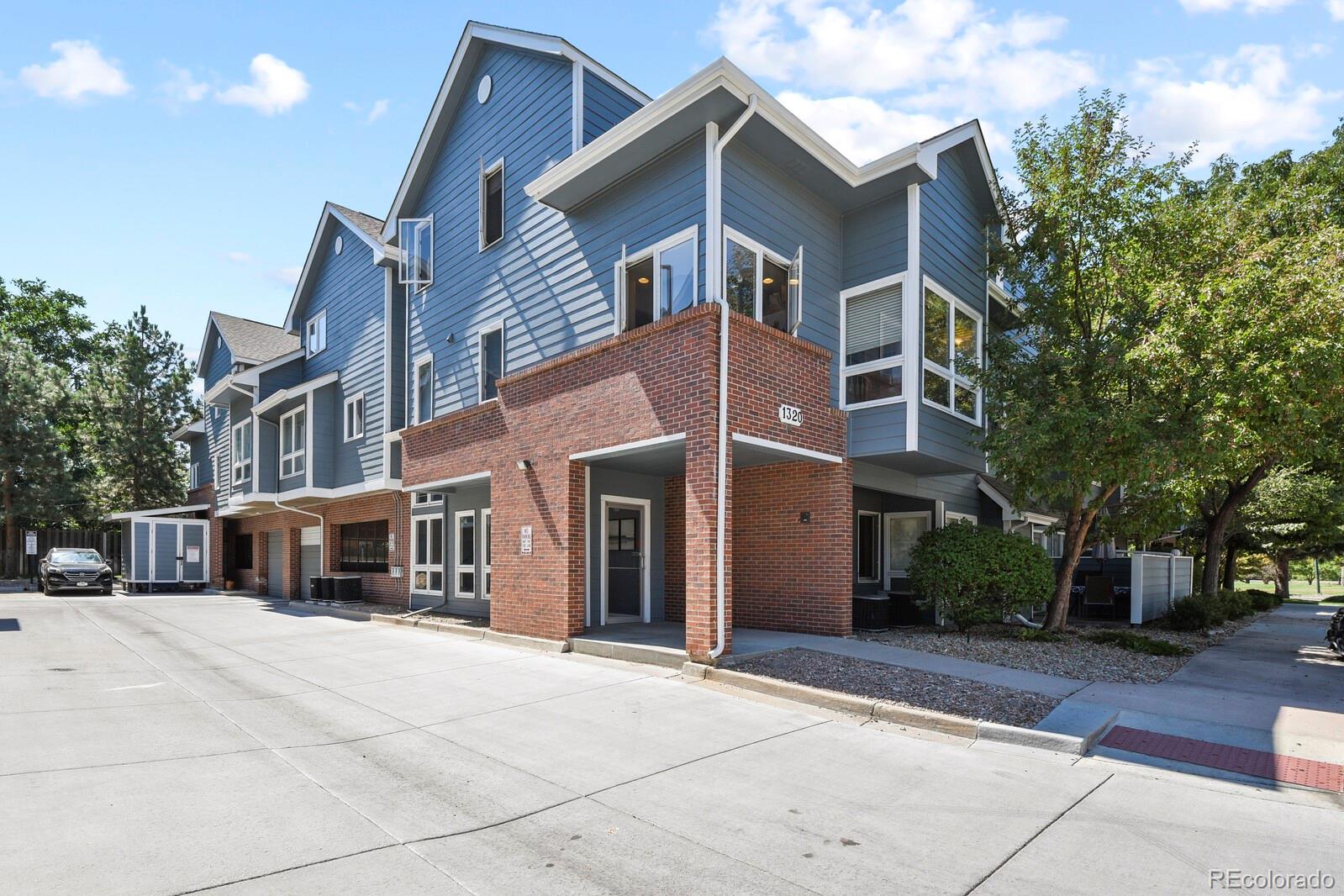 MLS Image #1 for 1320 s monaco st parkway 3,denver, Colorado