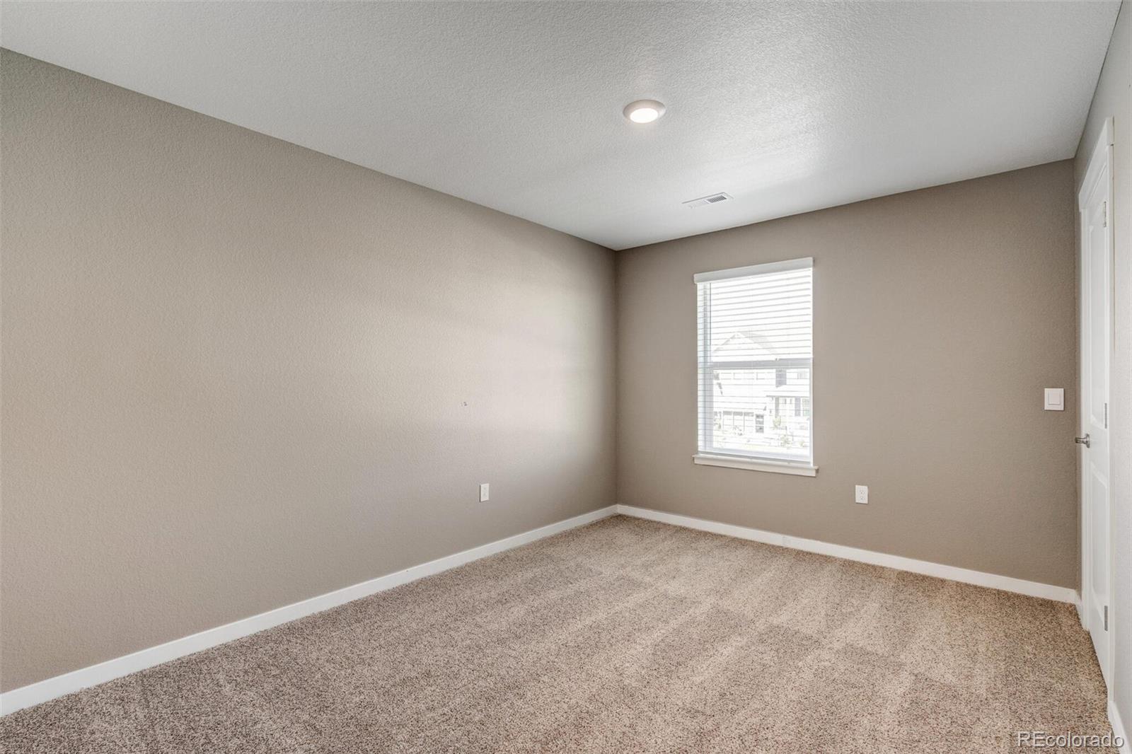 MLS Image #25 for 15906  syracuse street,thornton, Colorado