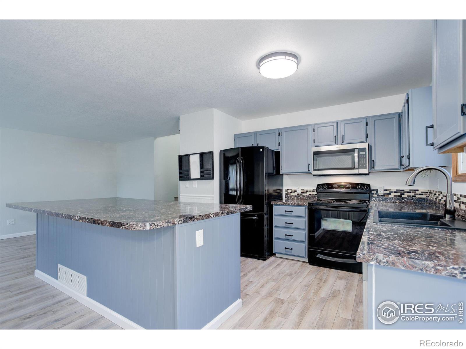 MLS Image #8 for 819  woodland way,fort collins, Colorado