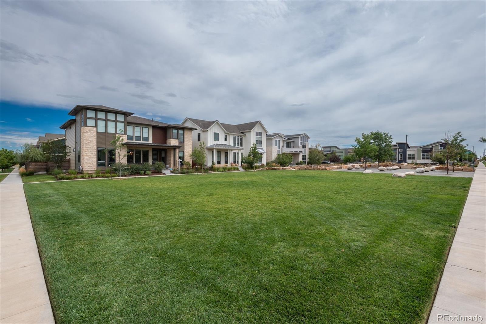 MLS Image #46 for 5866  boston court,denver, Colorado