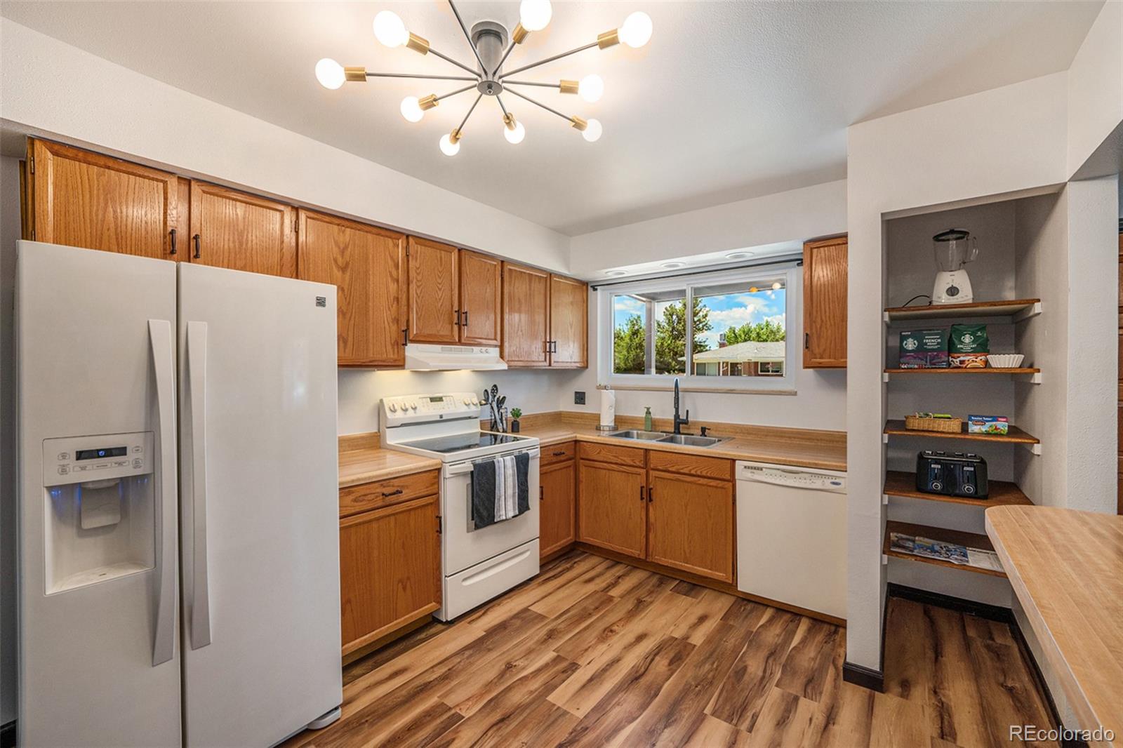 MLS Image #7 for 2041  phillips drive,northglenn, Colorado