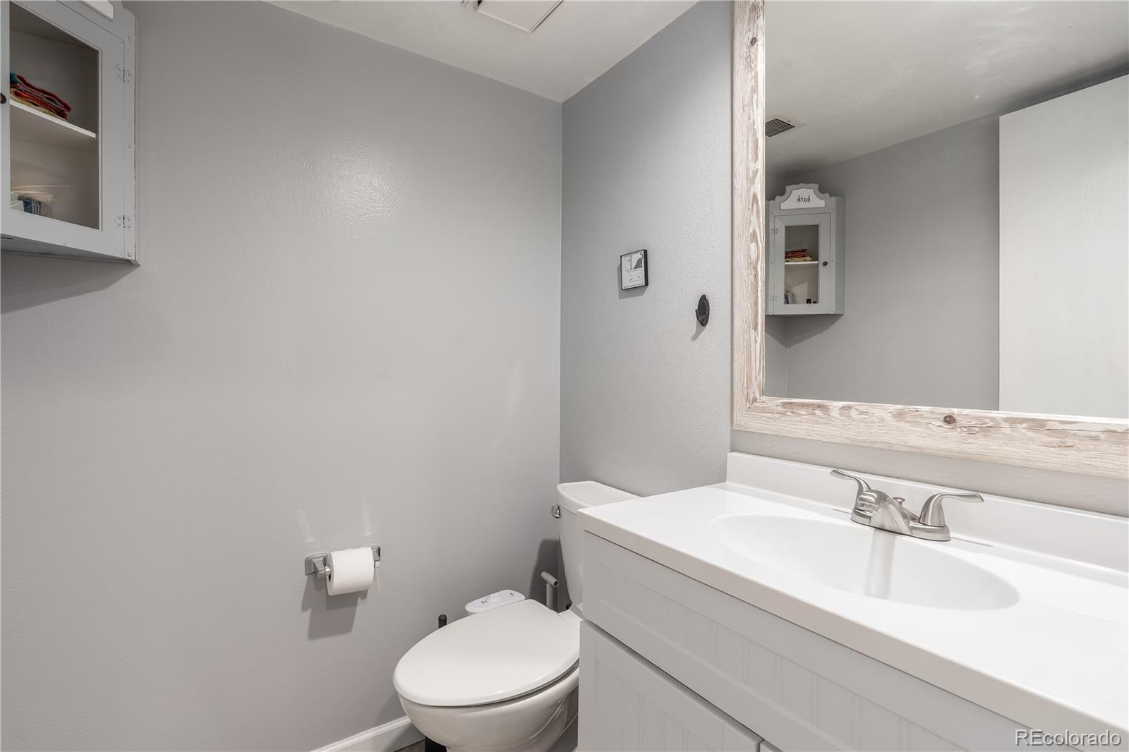 MLS Image #21 for 2314 s troy street,aurora, Colorado