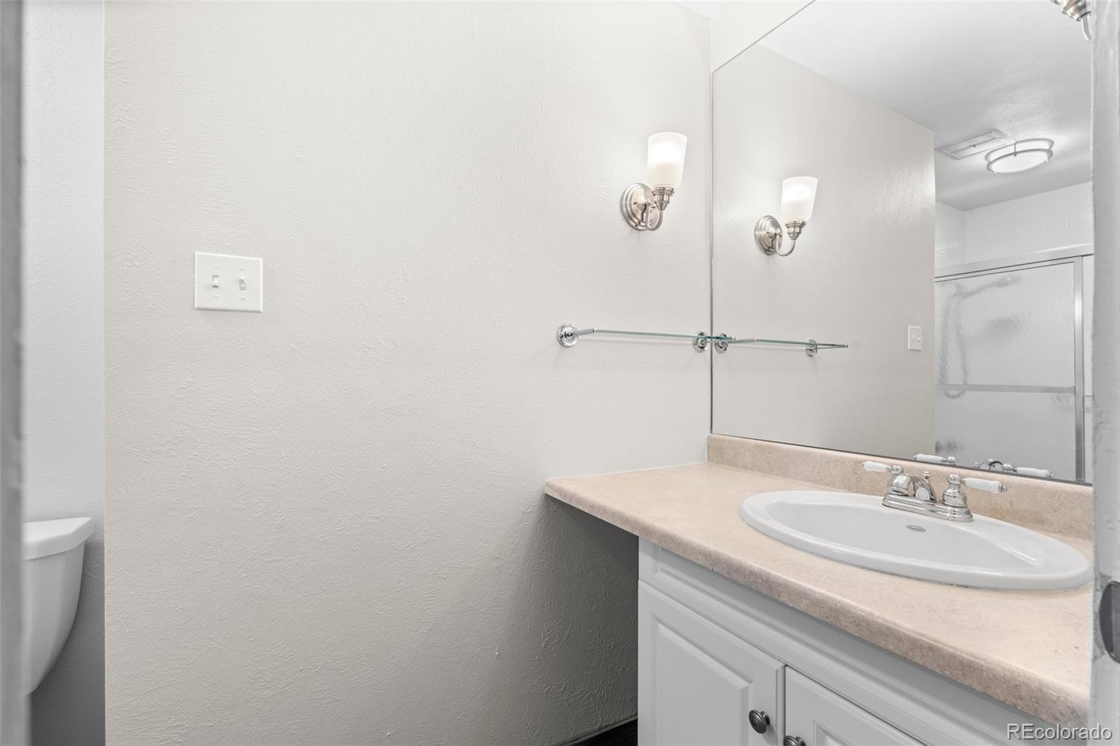 MLS Image #20 for 6428 e bates avenue,denver, Colorado