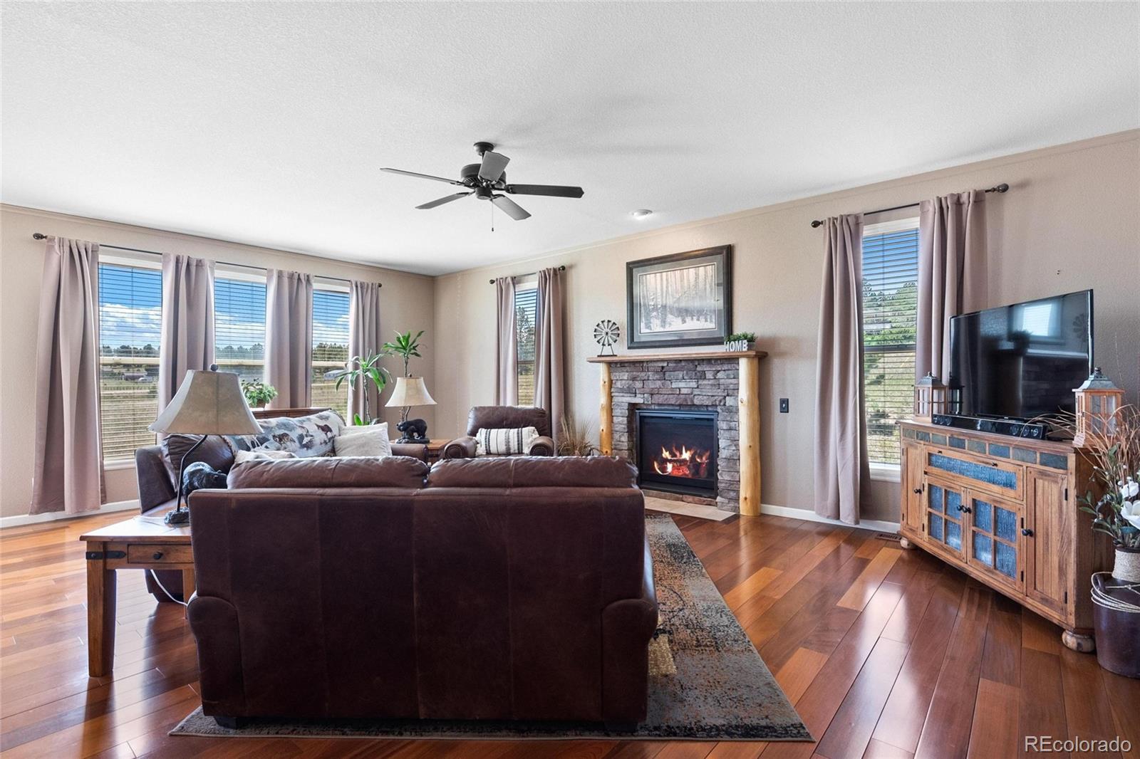 MLS Image #10 for 37159  pheasant run,elizabeth, Colorado