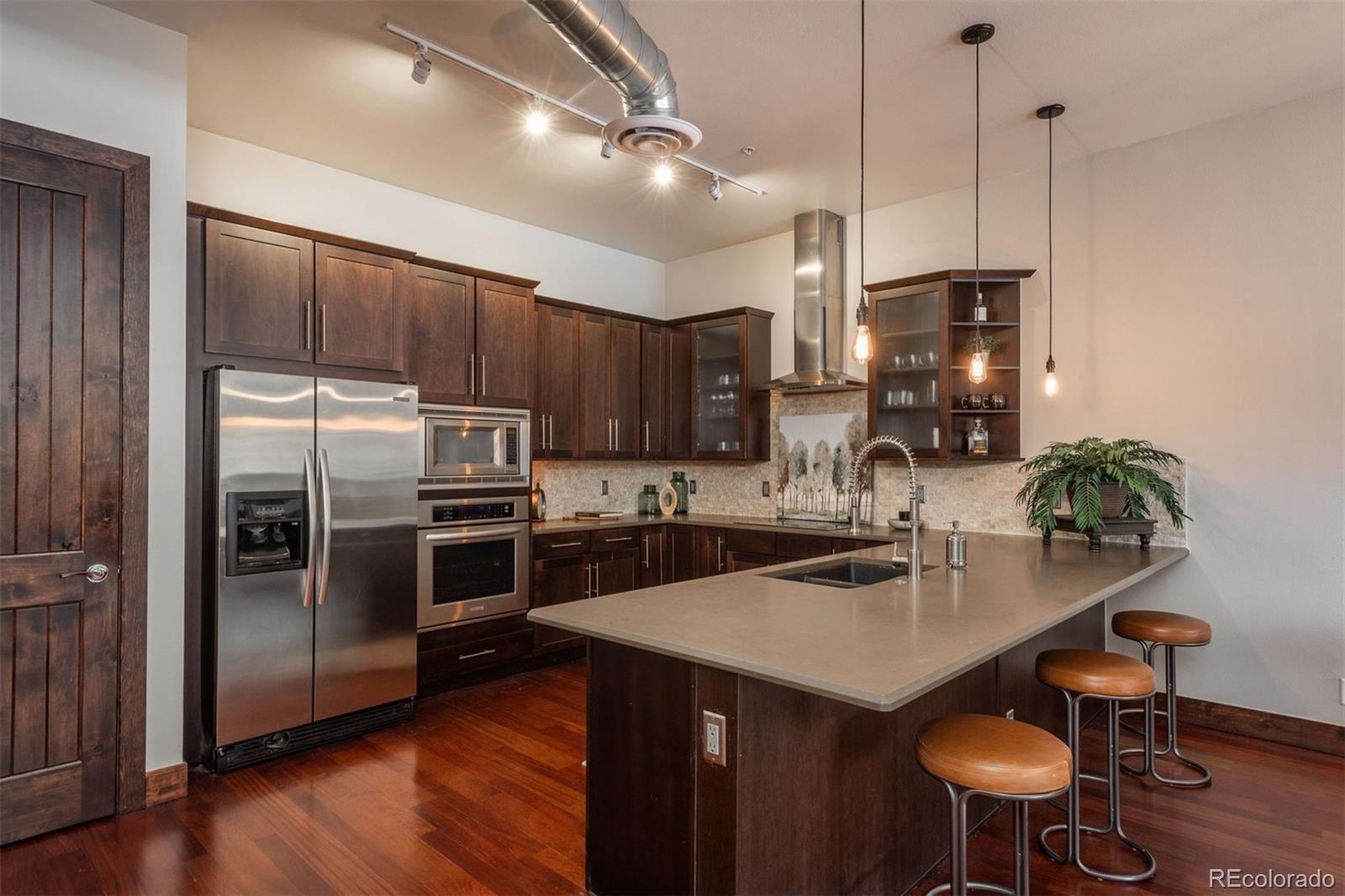 MLS Image #5 for 2101  larimer street,denver, Colorado