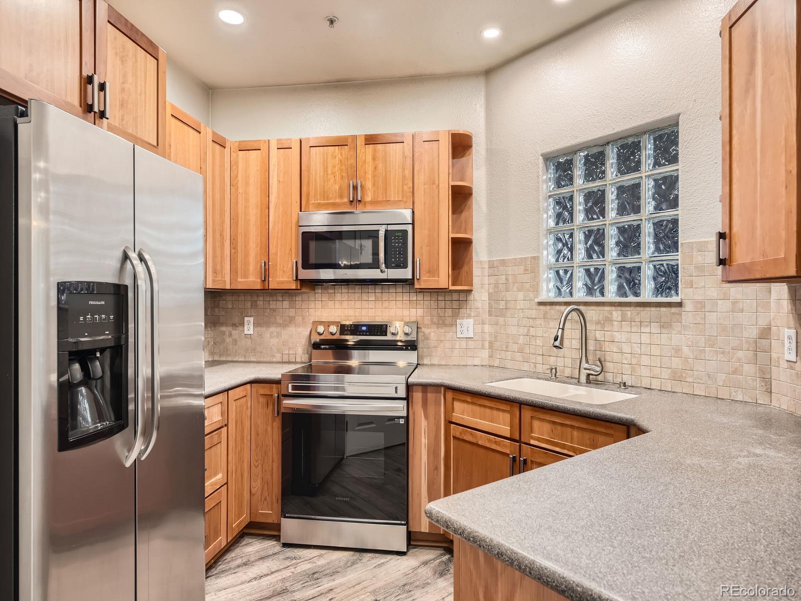 MLS Image #3 for 1661 w canal circle 324,littleton, Colorado