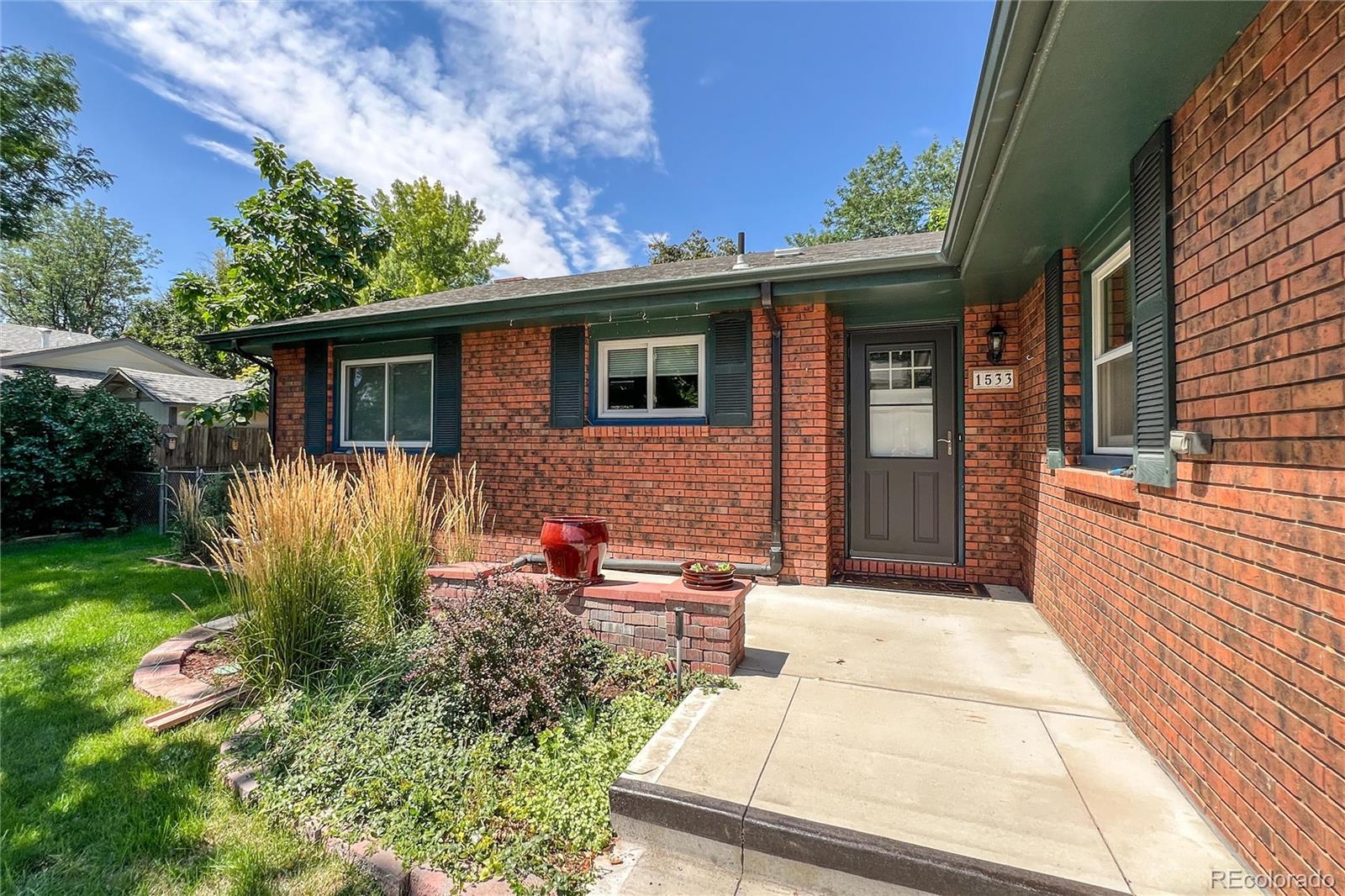 MLS Image #2 for 1533  sumner street,longmont, Colorado