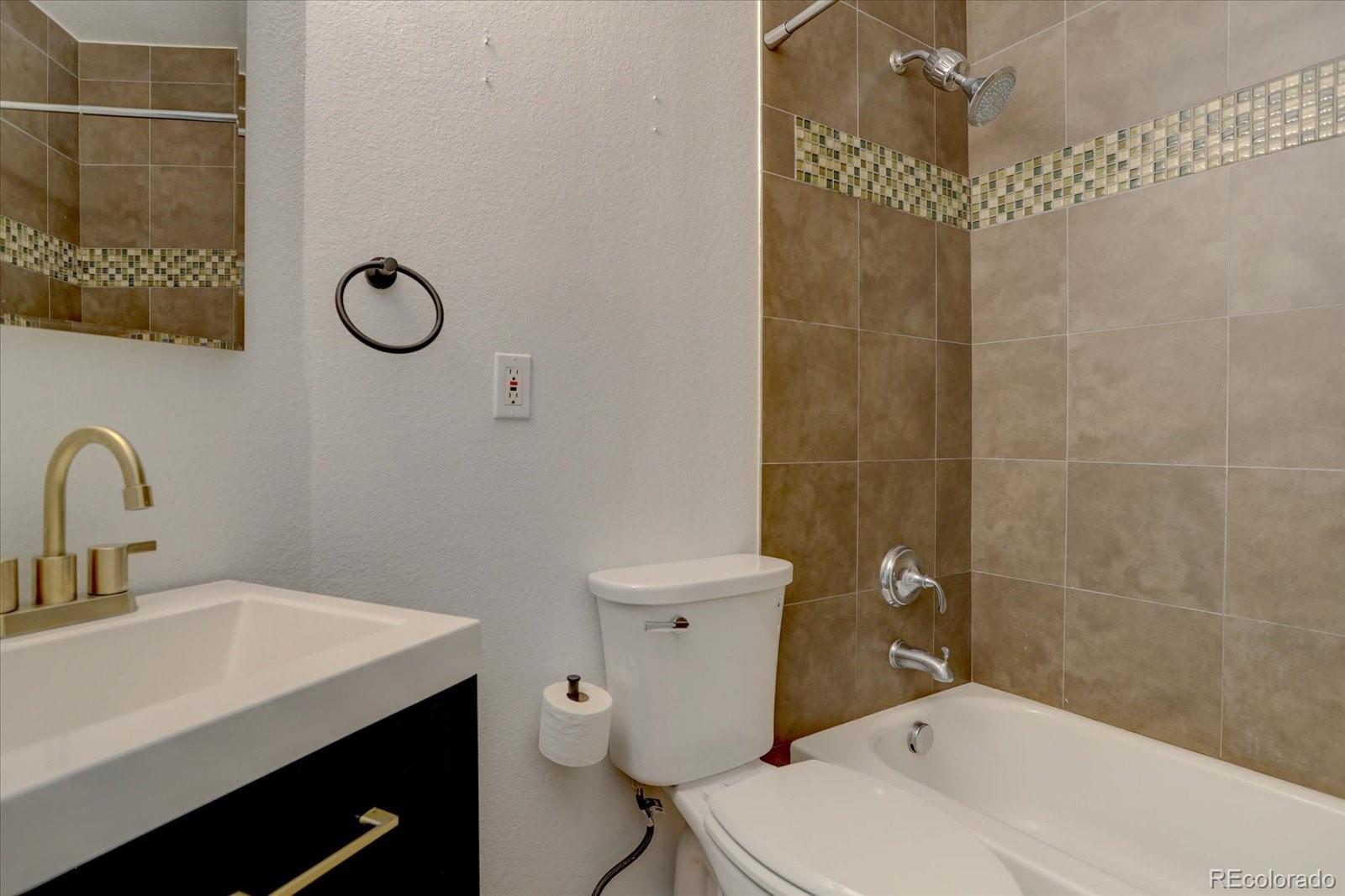 MLS Image #12 for 2306  glenarm place,denver, Colorado