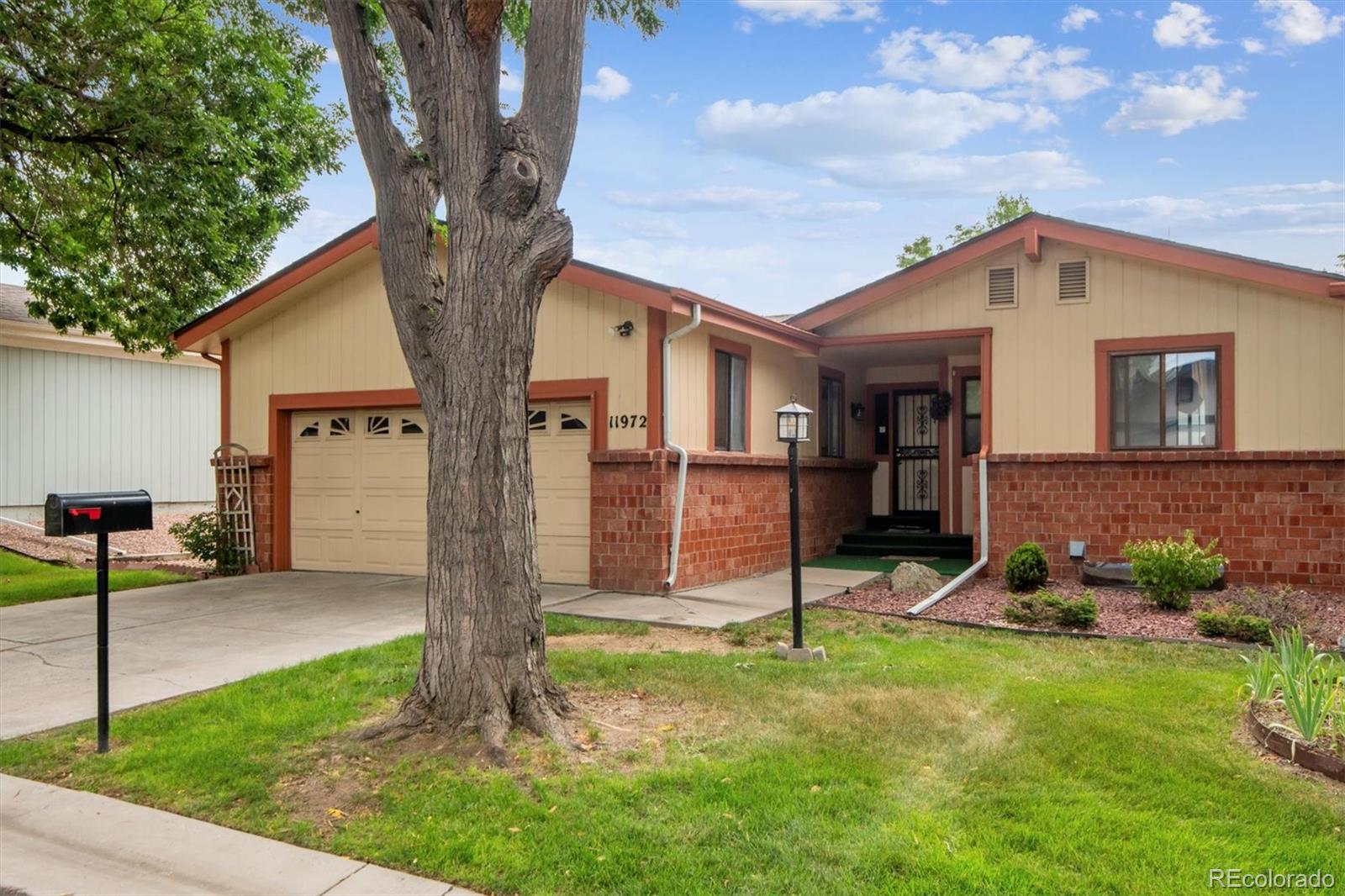 CMA Image for 11972 E Maple Avenue,Aurora, Colorado