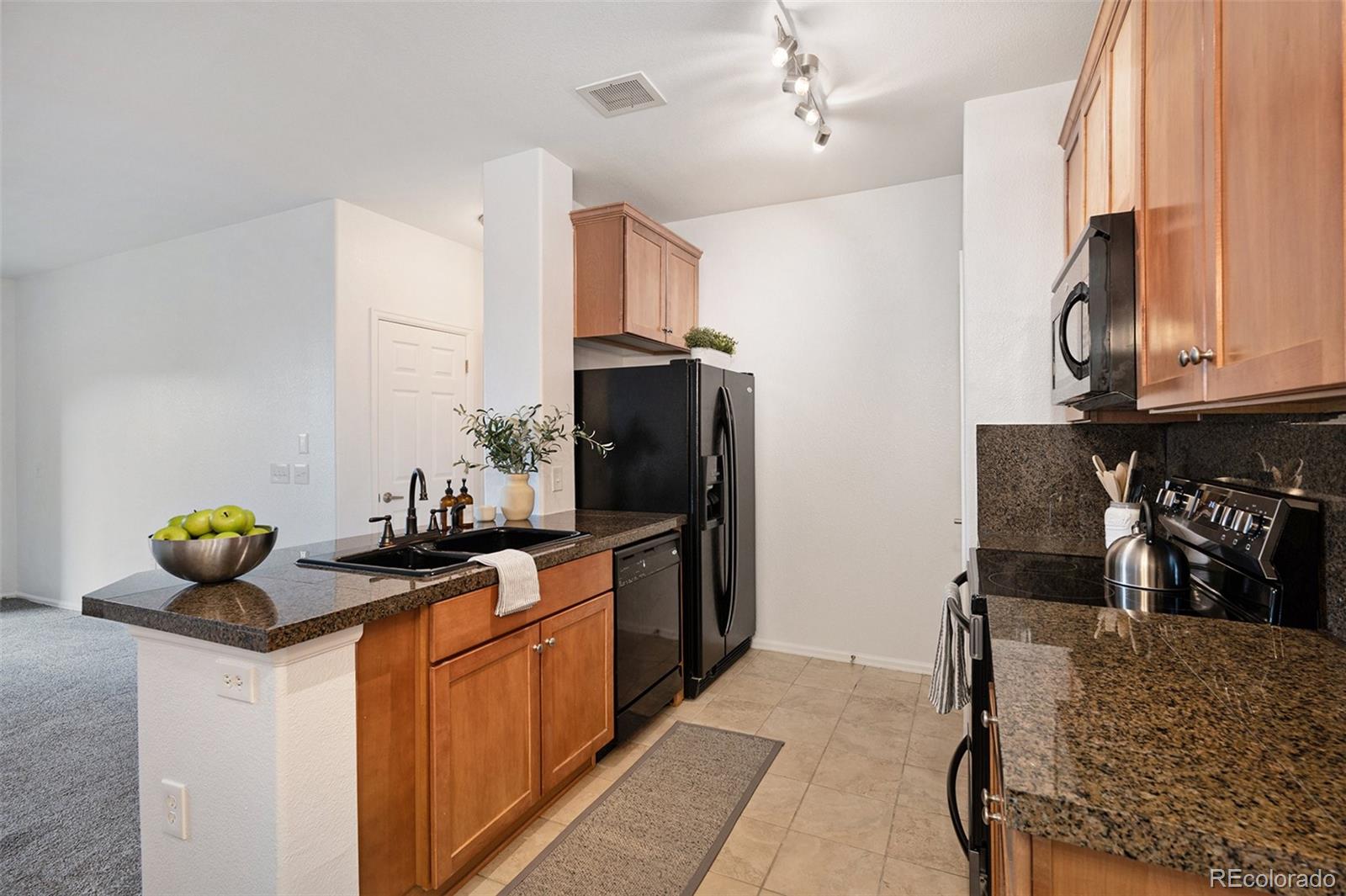 MLS Image #5 for 2675 s danube way,aurora, Colorado