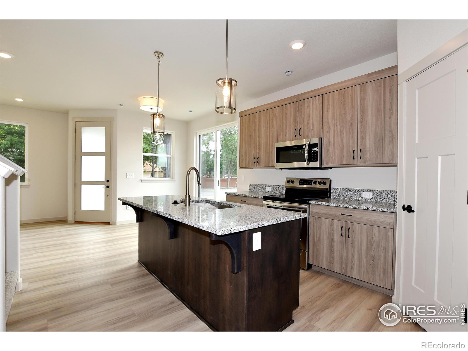 MLS Image #13 for 513  hillsview drive,berthoud, Colorado