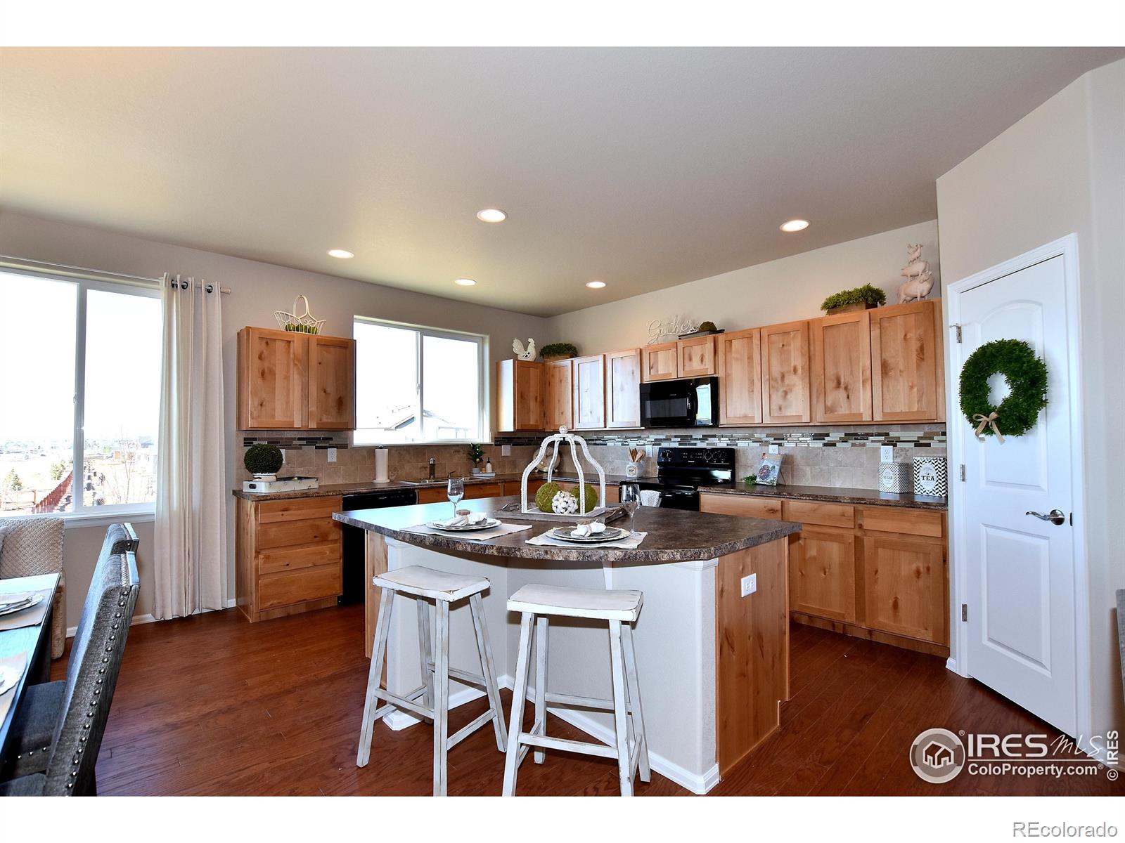 MLS Image #10 for 2382  candence lane,windsor, Colorado