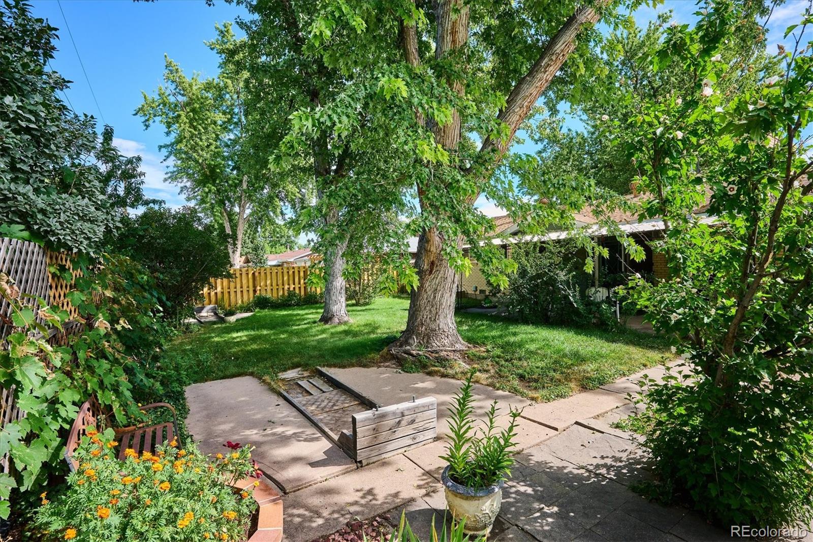 MLS Image #25 for 1597 s balsam court,lakewood, Colorado