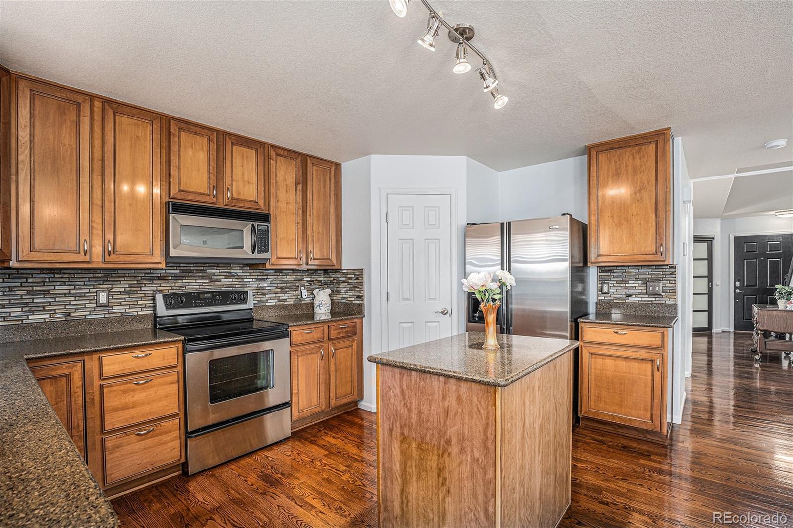 MLS Image #13 for 23696 e mississippi circle,aurora, Colorado