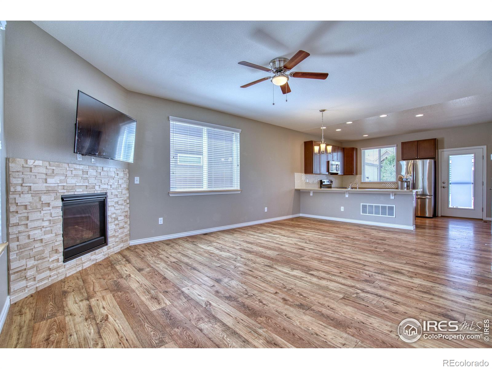 MLS Image #4 for 1311  johnston court,longmont, Colorado