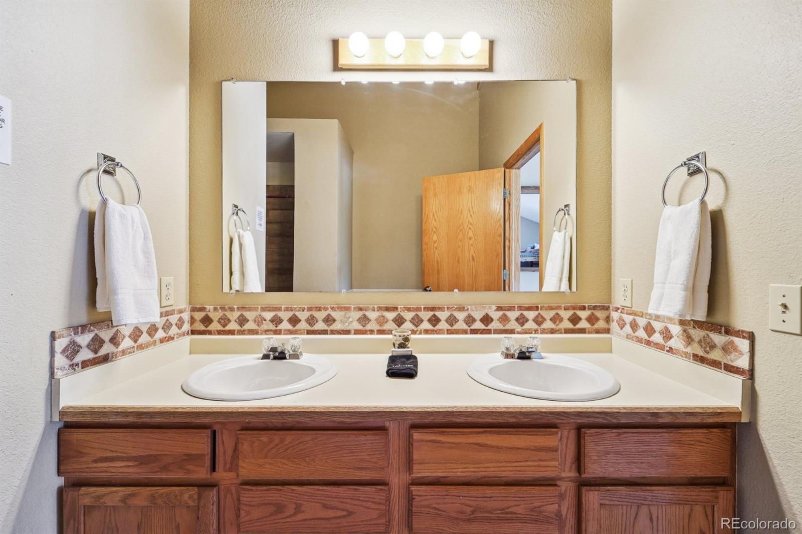 MLS Image #18 for 121  elk trail,winter park, Colorado