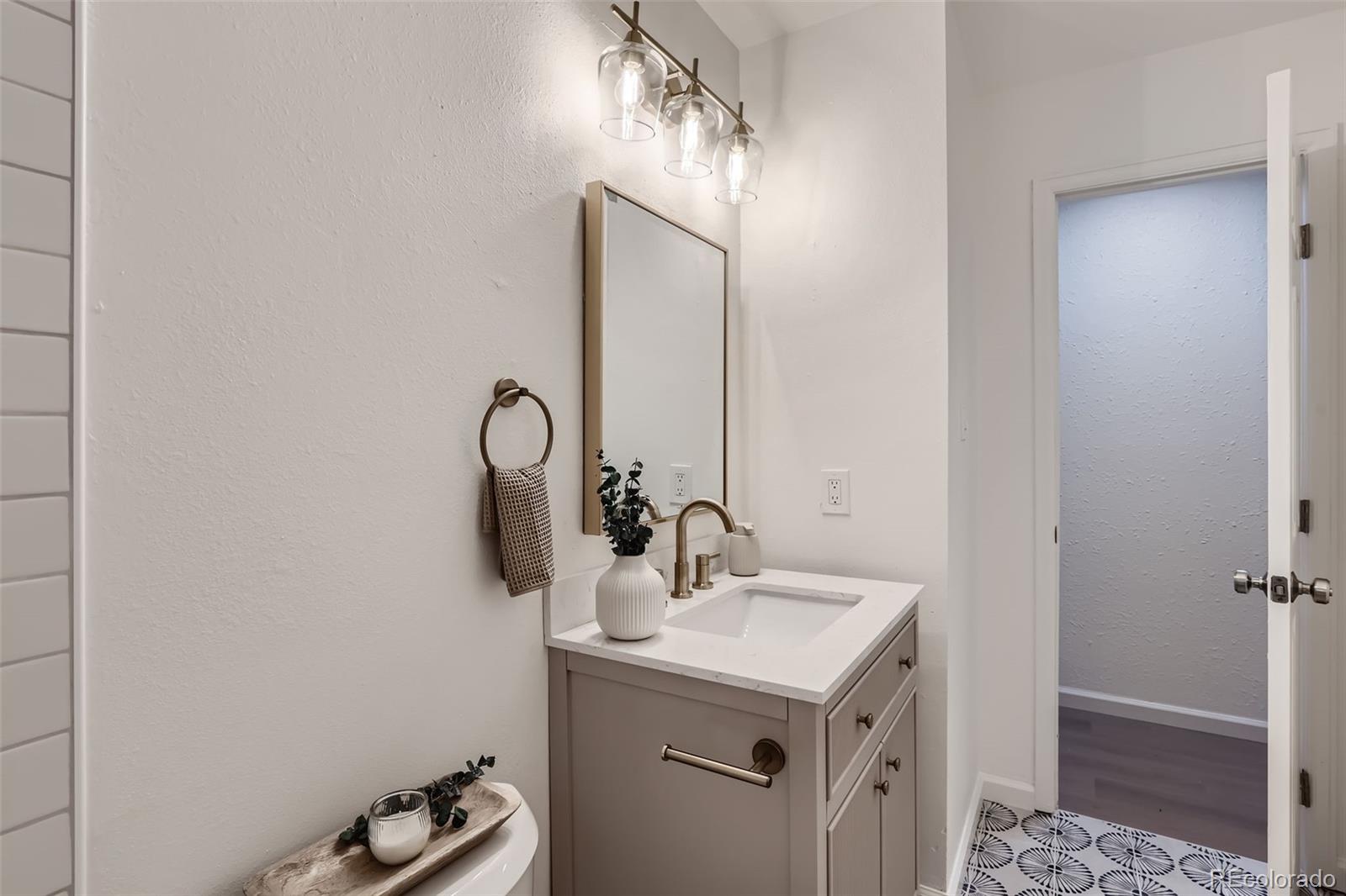 MLS Image #13 for 5365  tulsa way,denver, Colorado