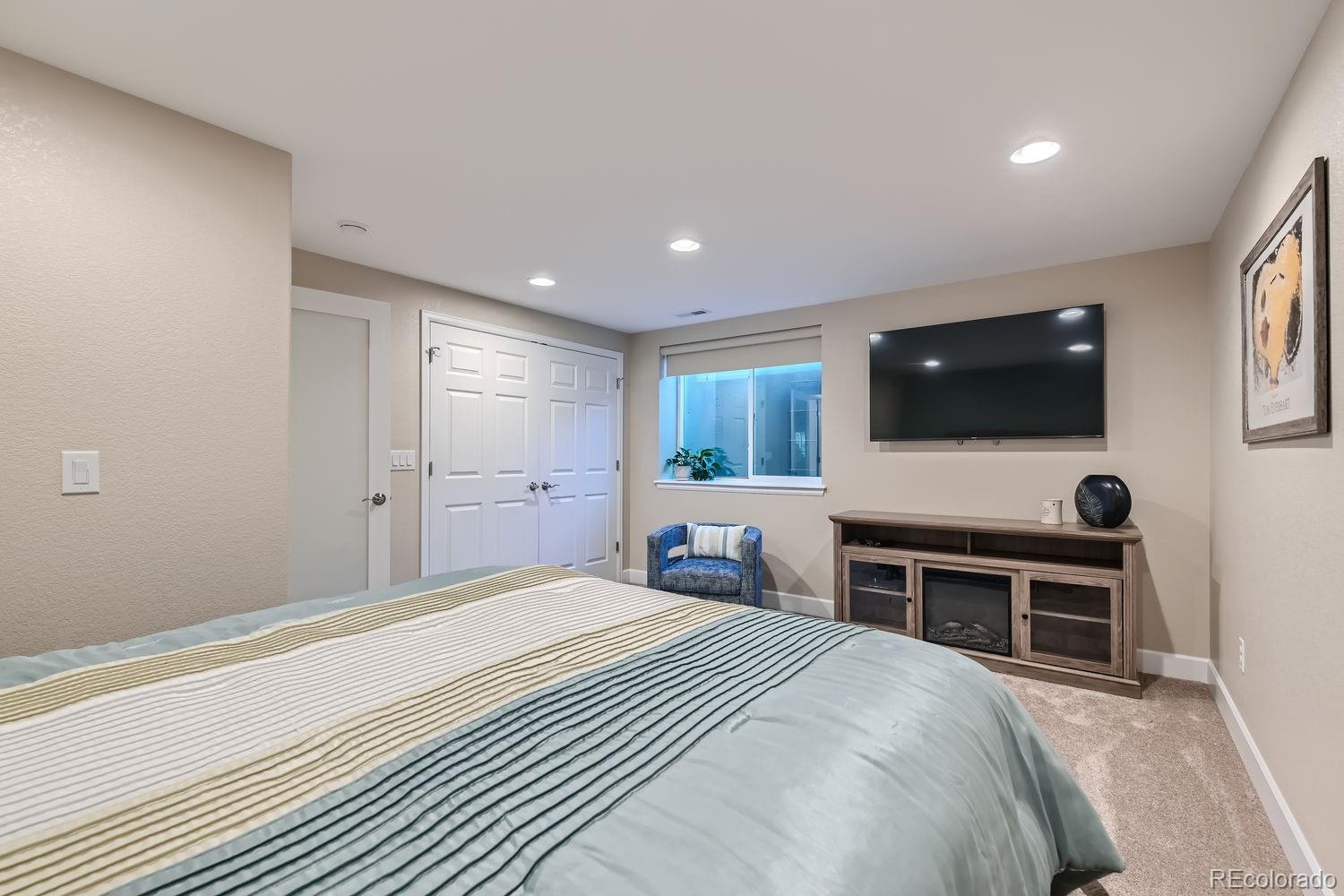 MLS Image #22 for 16040  quandary loop,broomfield, Colorado