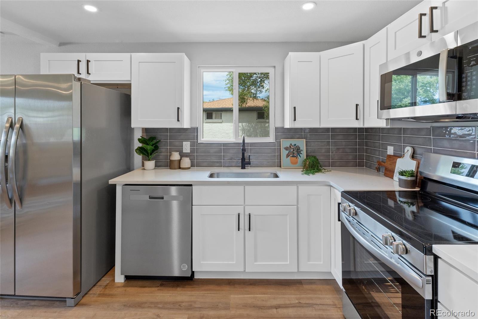 MLS Image #10 for 7946  joan drive,denver, Colorado