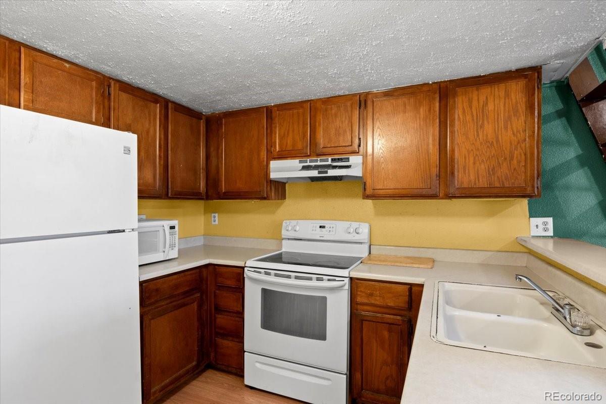 MLS Image #4 for 1128 s ventura circle h,aurora, Colorado