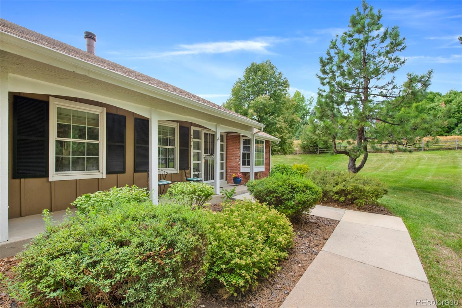 MLS Image #3 for 8621 e yale avenue,denver, Colorado