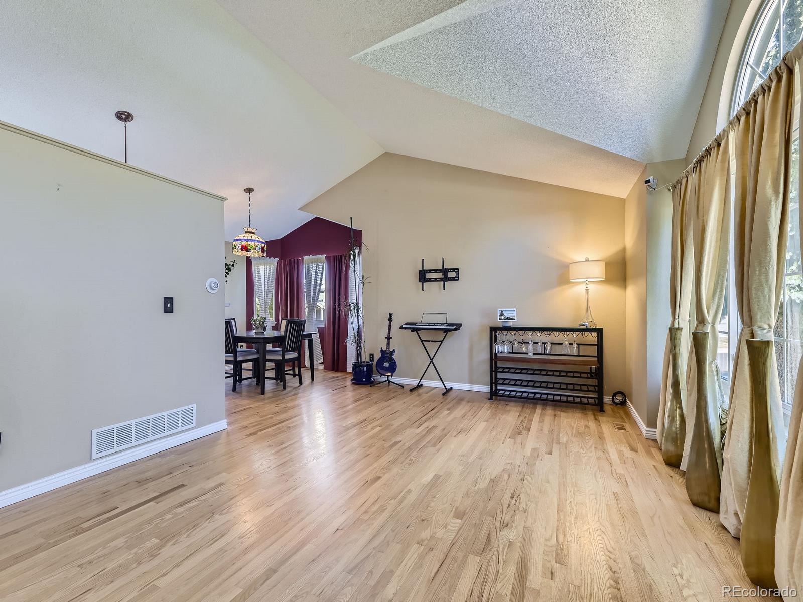 MLS Image #4 for 155 n bedford avenue,castle rock, Colorado